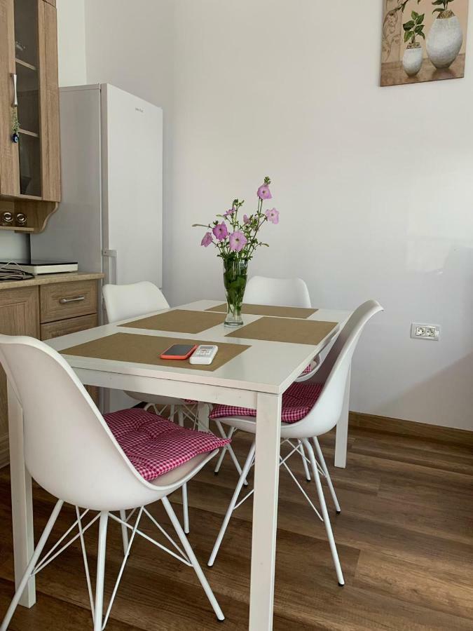 Zeino Place Apartment Констанца Екстериор снимка